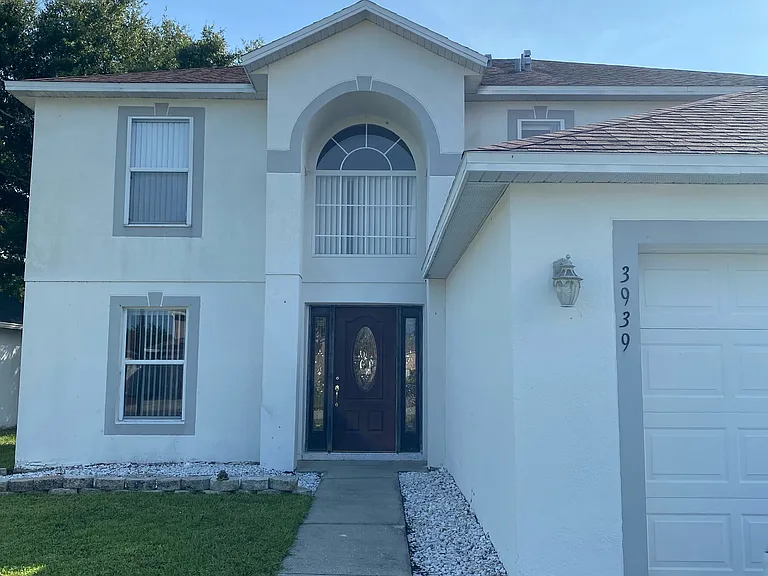 3939 Stonefield Dr — Photo 2
