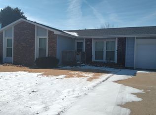 2104 Timber Creek Dr, Manhattan, KS 66502