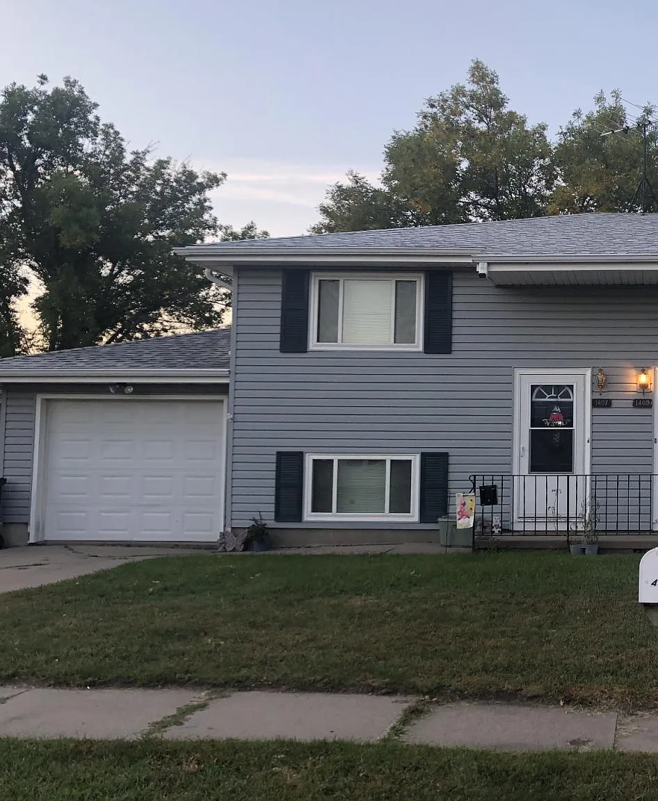 2 bed, 1.5 bath, 1080 sqft, $1,200 — Photo 1