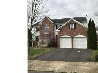 22 Durham Dr, Columbus, NJ 08022