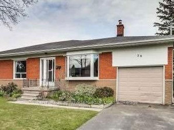 28 Shirley Cres, Toronto, ON M1M 1L1