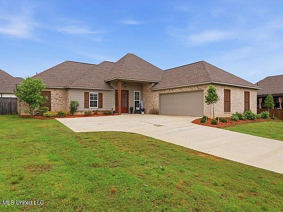 2nd image of 229 Reservoir Way