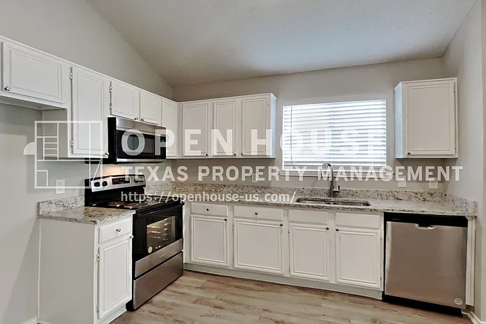 4066 Tulip Tree Dr — Photo 8
