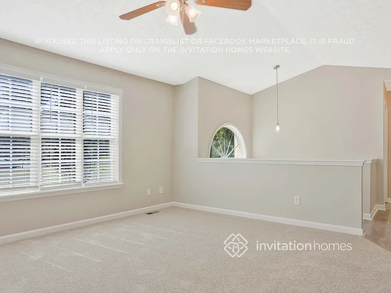 301 Willow Ln — Photo 7
