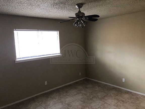 2nd image of 205 W Mockingbird Ln Unit B