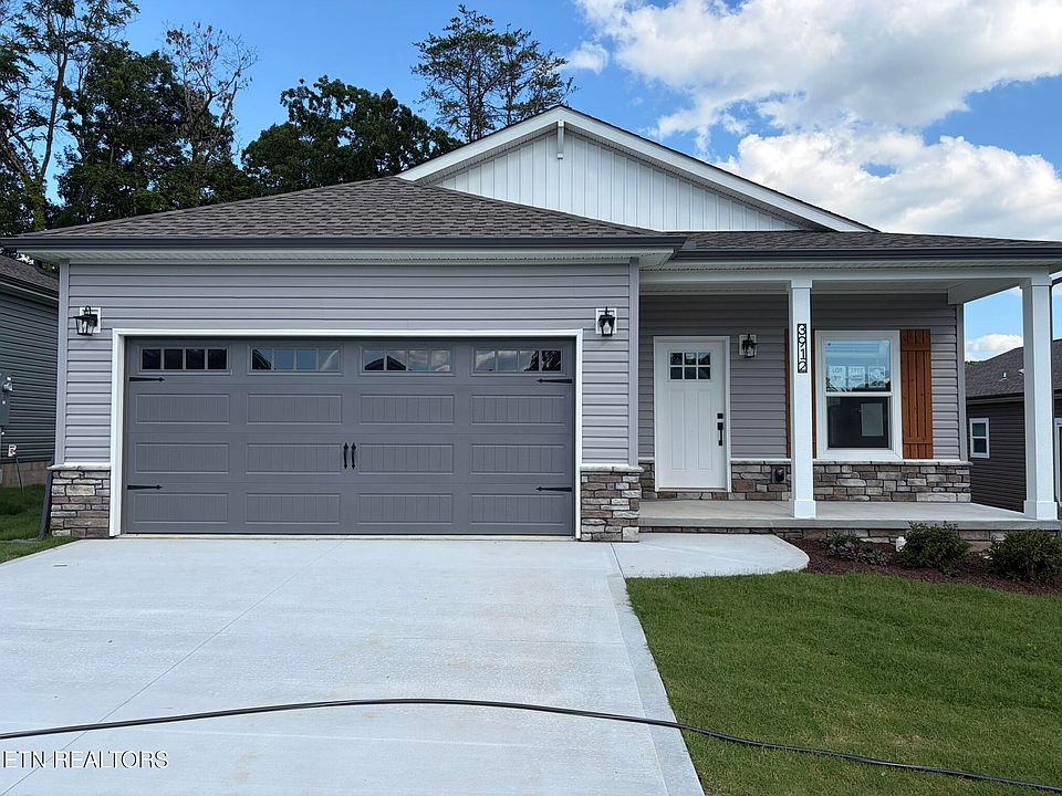 1st image of 3912 Crimson Clover Ln