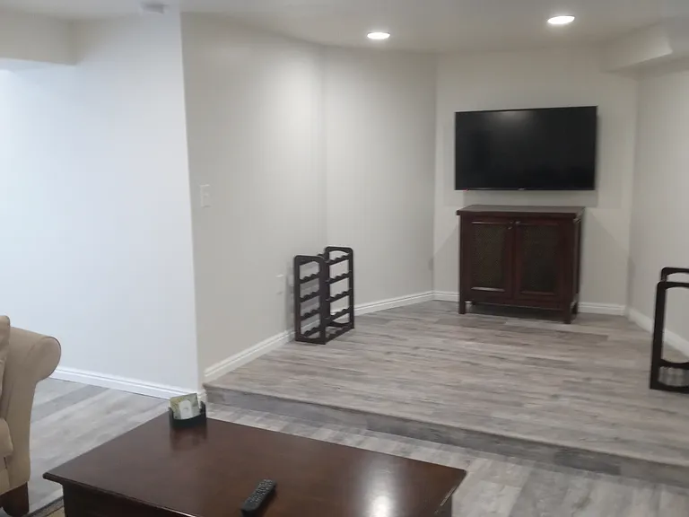 8909 Saddleback Rd — Photo 15
