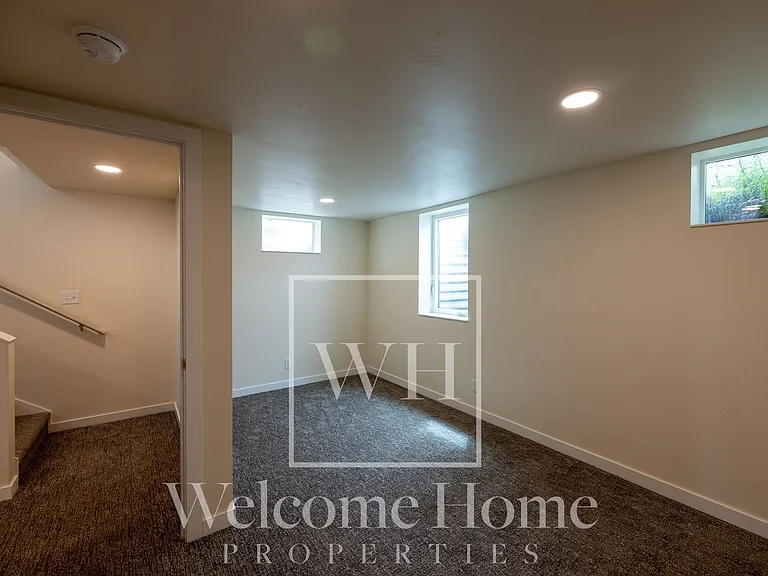 521 Ankeny St — Photo 25