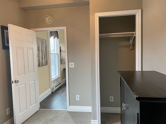 5th image of 159 Mullin St #2