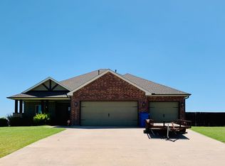 5761 NE Cornwallis Dr, Elgin, OK 73538