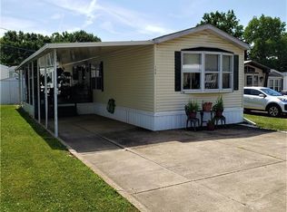 125 Maple Hill Ln, Akron, OH 44312