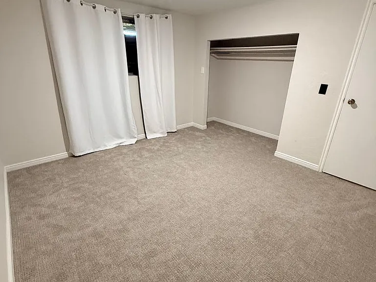247 N Cove Dr — Photo 23