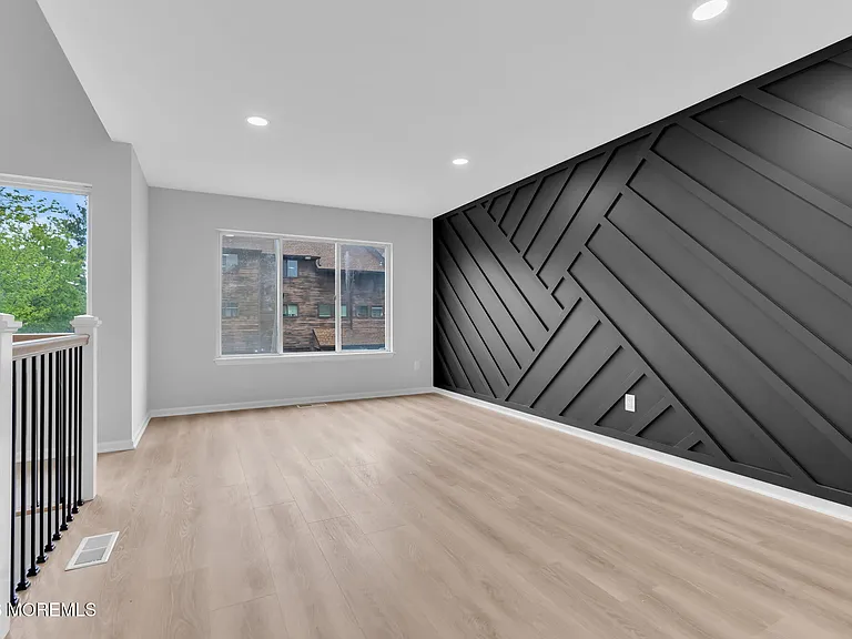 190 Spruce St #4 — Photo 3