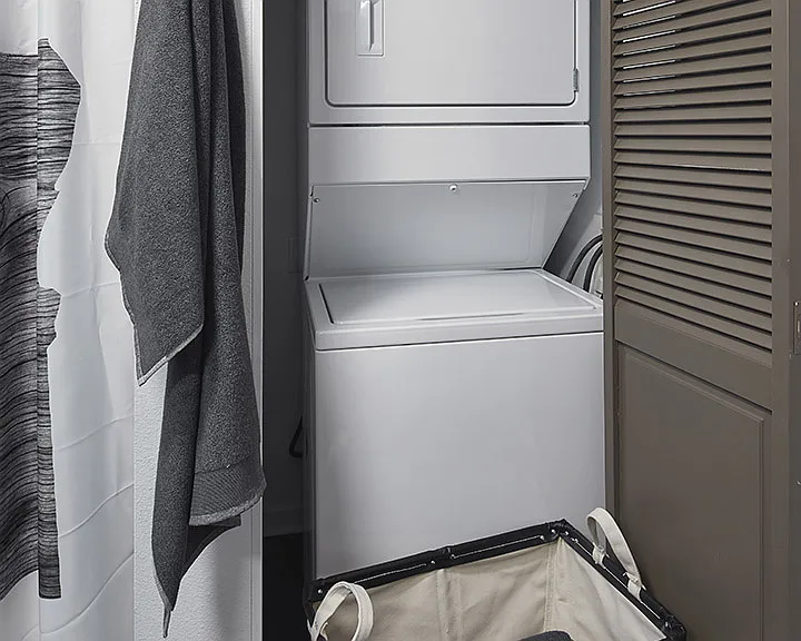 Apartment with In-Home Washer and Dryer.
