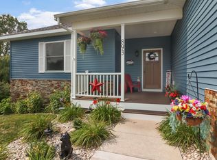 893 Cherry Ridge Dr, Traverse City, MI 49696