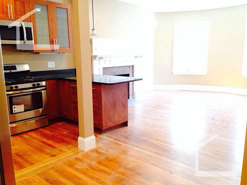 4 bed, 1650 sqft, $5,000 — Photo 4