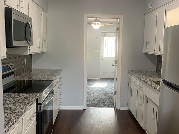 3rd image of 2626 McMenemy St APT B