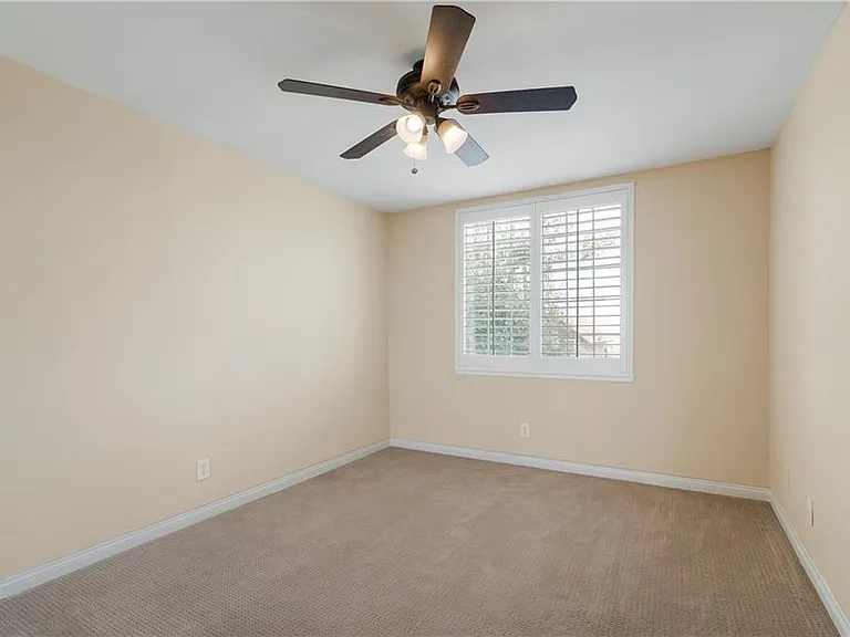 10112 Banyan St — Photo 17