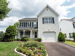 53 Colson Ct, Piscataway, NJ 08854