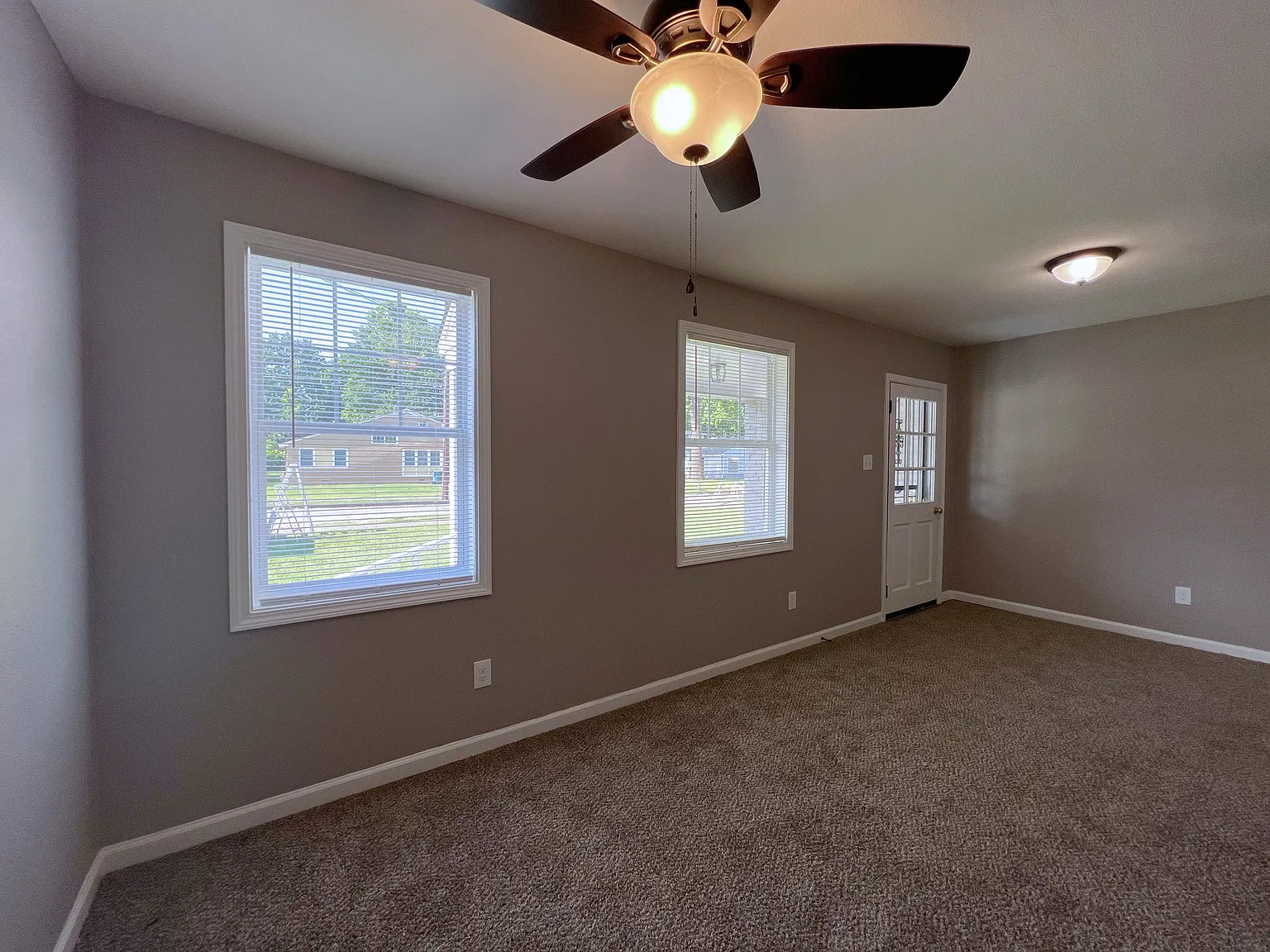 2 bed, 1078 sqft, $925 — Photo 4