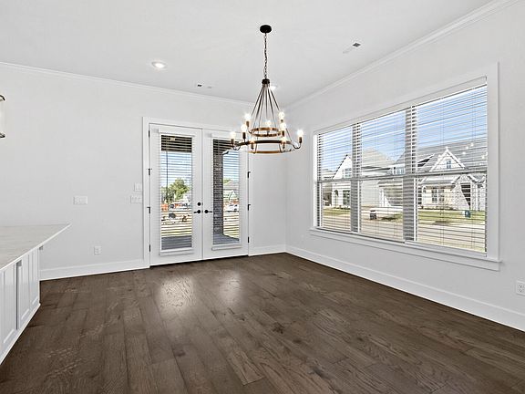 4th image of 6200 Luna Ln
