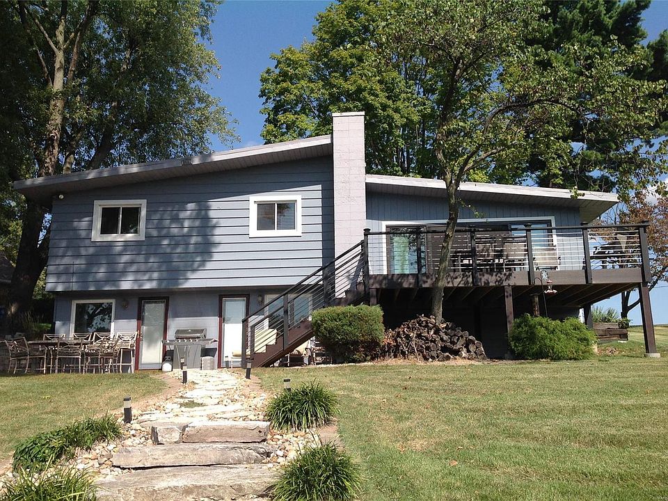 1st image of 239 Park Dr