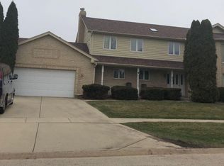 113 Della Ln, Oswego, IL 60543