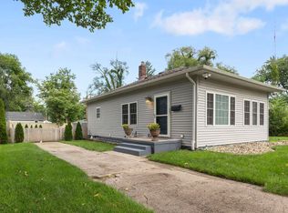 1421 Chalfant St, South Bend, IN 46617