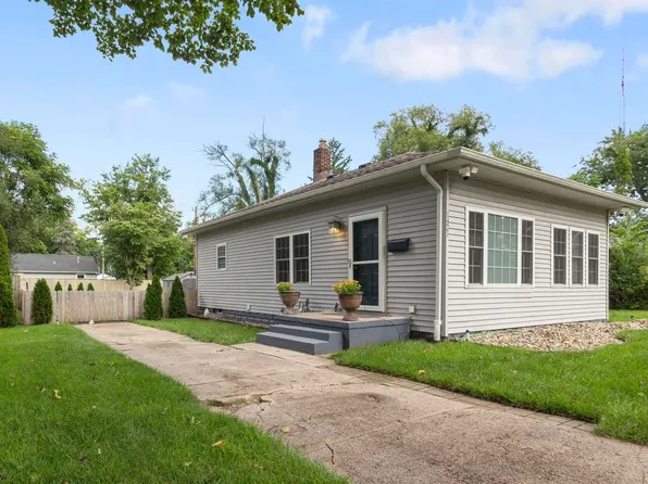 1421 Chalfant St, South Bend, IN 46617