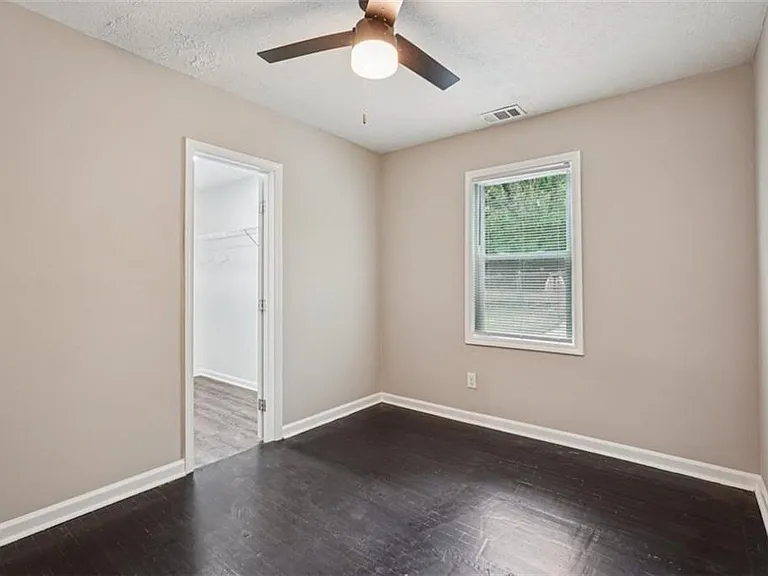 172 Meador Way SE — Photo 12