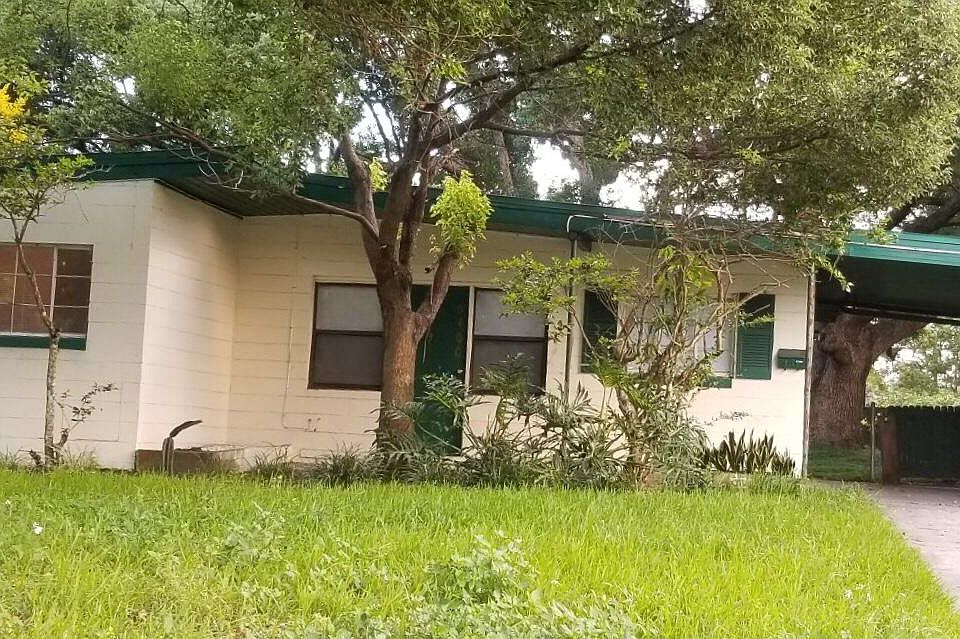 1st image of 6400 Dogwood Dr