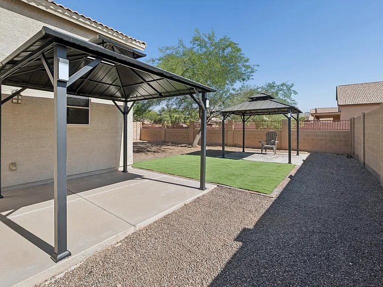2233 W Alta Vista Rd — Photo 25