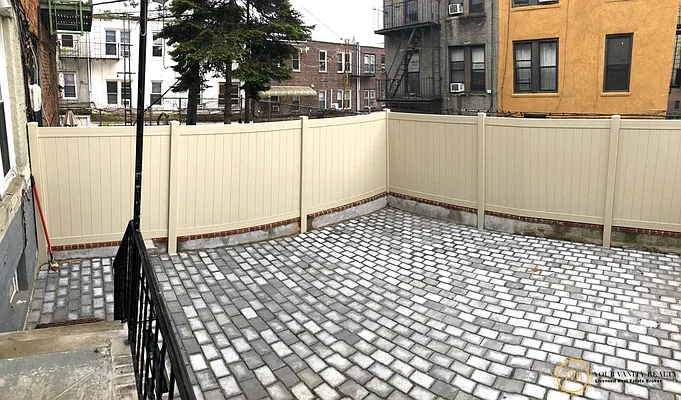 Rented by Your Vanity Realty | media 12