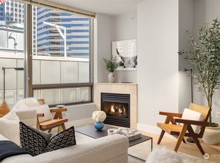 1000 1st Ave UNIT 2103, Seattle, WA 98104