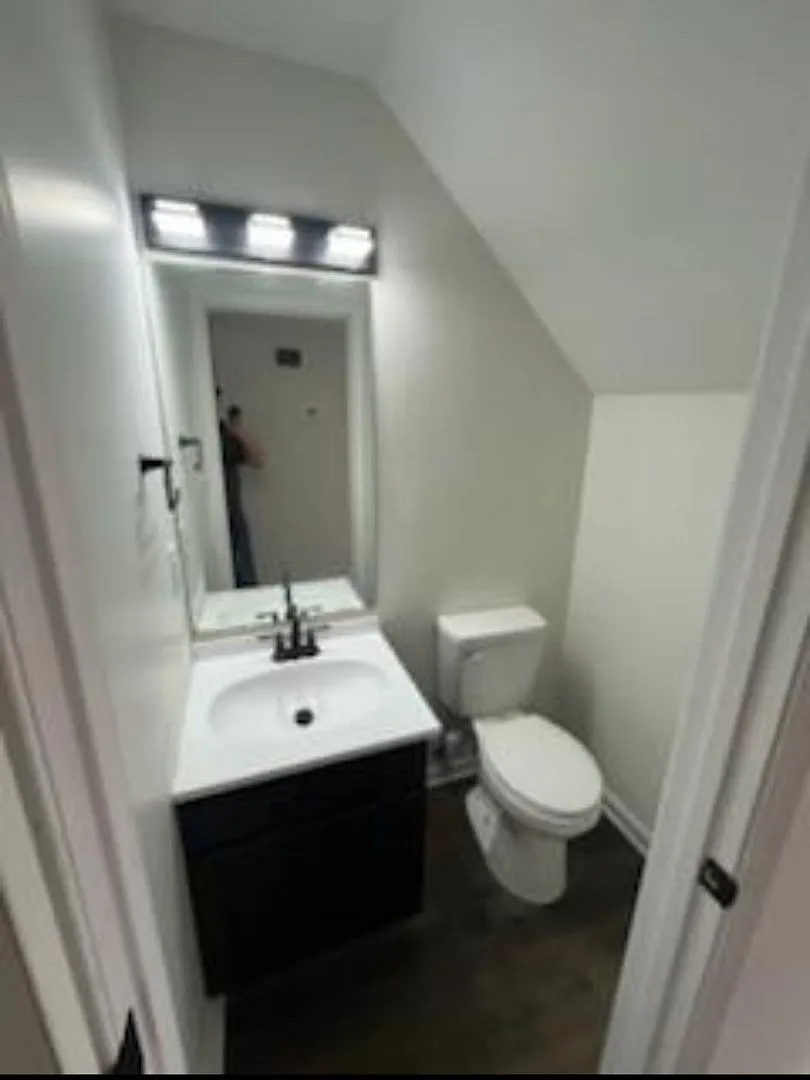 Recently upgraded 2 Bedroom apartment in Glasgow — Photo 4