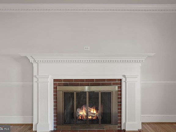 3rd image of 102 Southgate Ave
