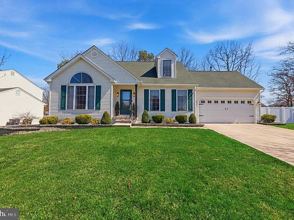 2nd image of 551 School House Rd