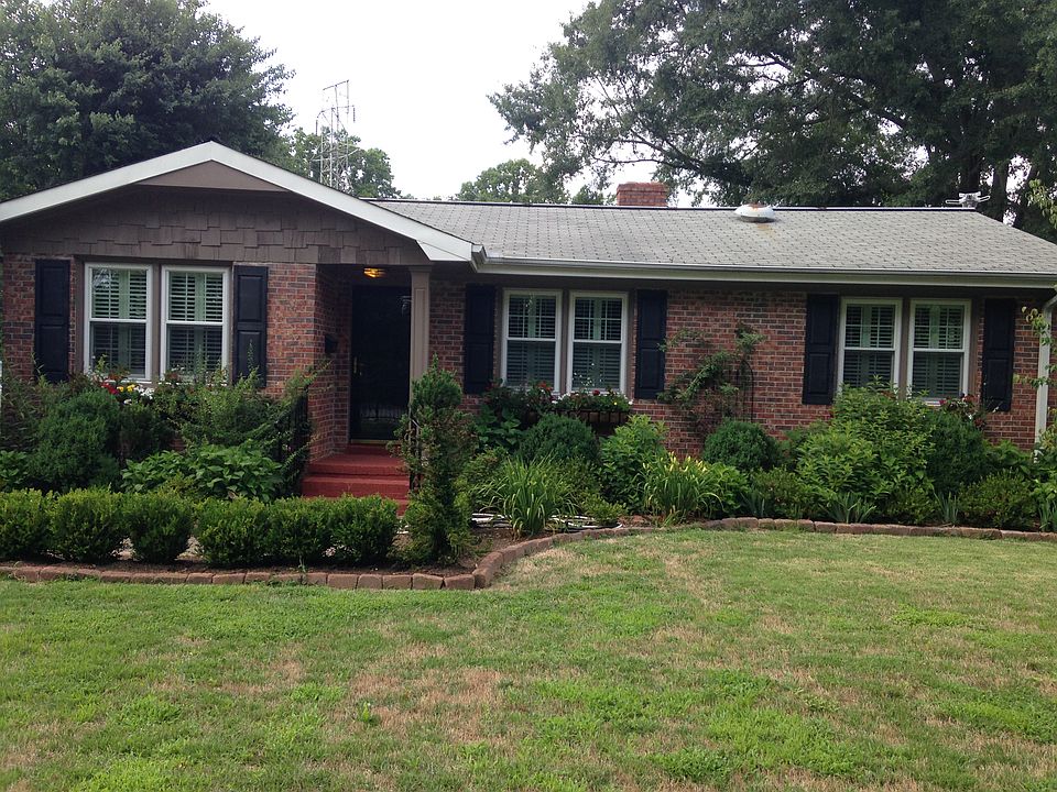 1st image of 564 Lucerne Dr