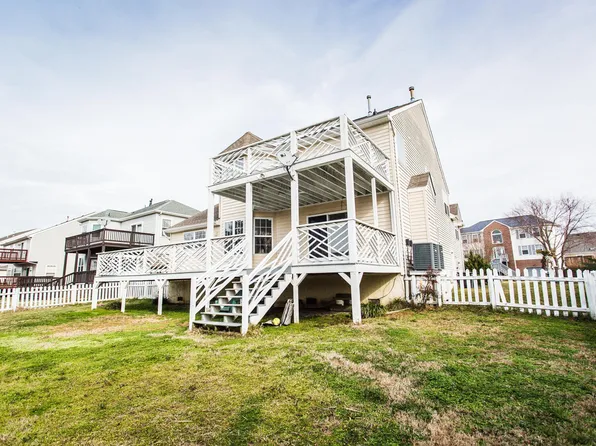 114 State Park Dr, Hampton, VA 23664