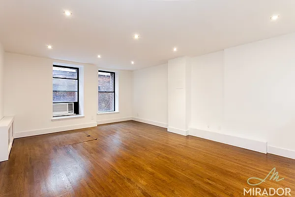 Rented by Mirador Real Estate | media 16