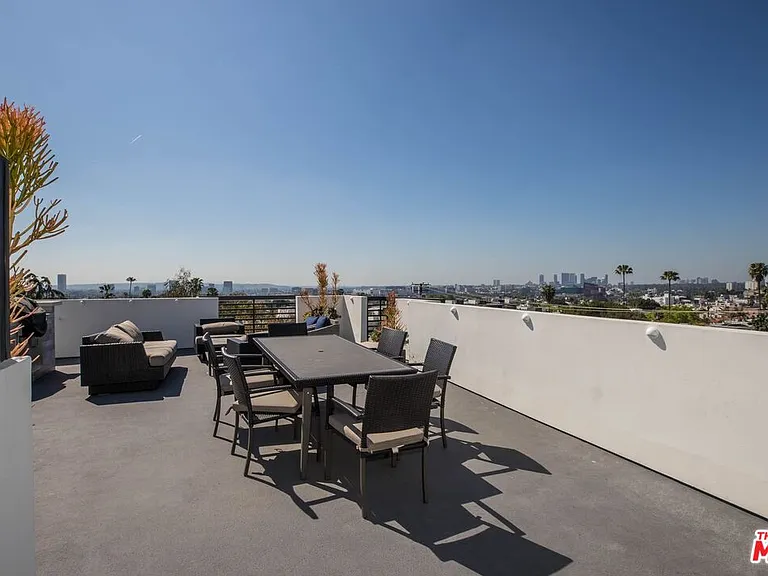 1283 Havenhurst Dr #306 — Photo 25