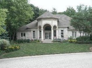 4074 Sagewood Ct, Greenwood, IN 46143