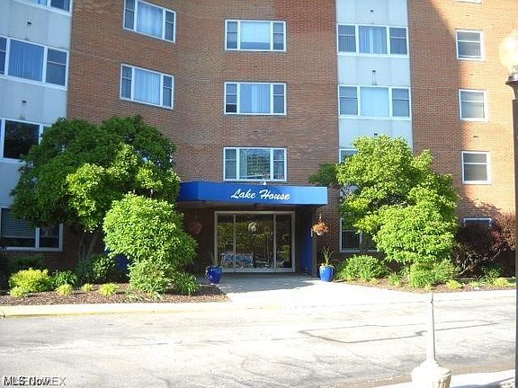 2nd image of 11850 Edgewater Dr APT 921