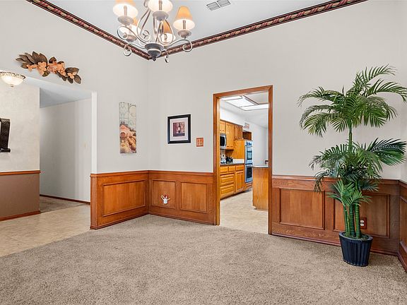 5th image of 5840 Crystal Dr