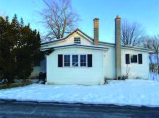 2347 Cleveland Dr, Wilson, NY 14172