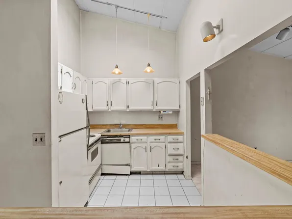 10106 4th Avenue image 11 of 16