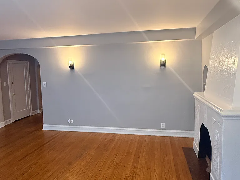 7737 S Yates Blvd — Photo 9