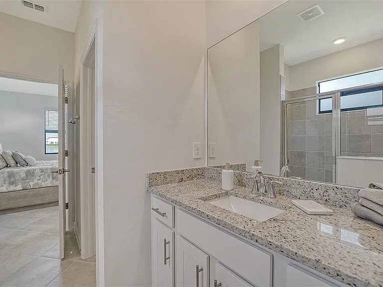 15721 Sunny Day Dr — Photo 14