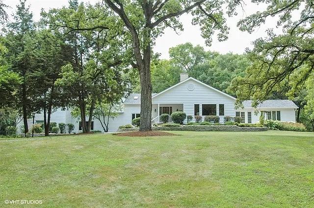 212 Braeburn Rd photo 1