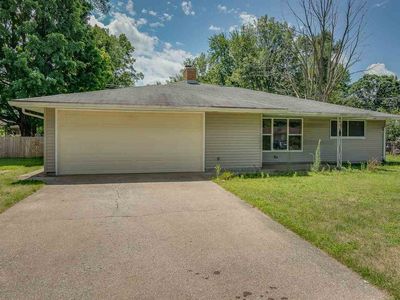 17490 Parker Ave, South Bend, IN, 46635